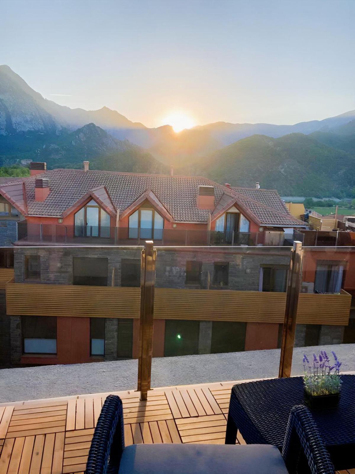 Apartament Duplex Amb Vistes Al Pirineu Catala Coll de Nargó Exteriör bild