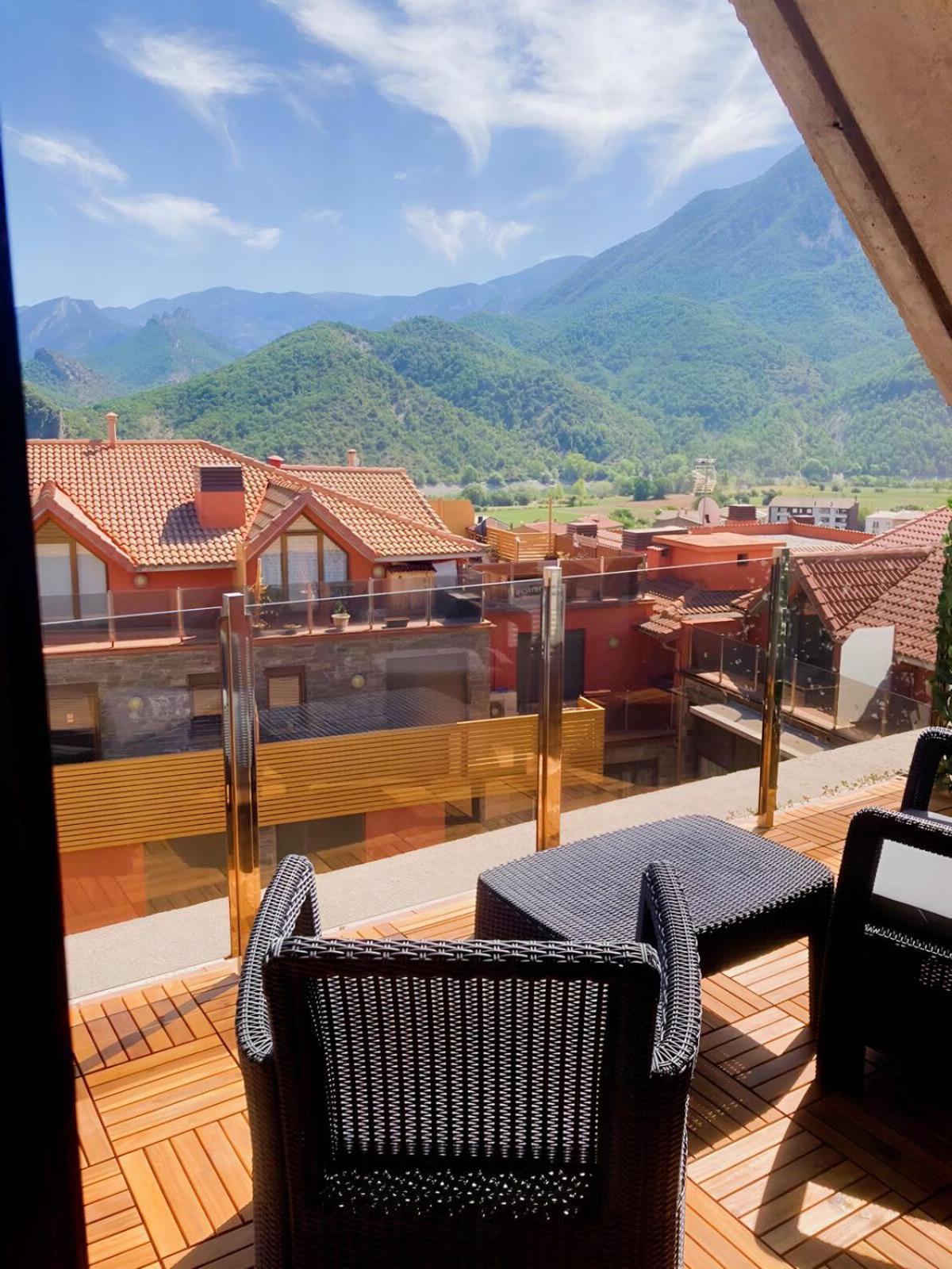 Apartament Duplex Amb Vistes Al Pirineu Catala Coll de Nargó Exteriör bild